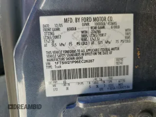 2006 Ford F-250 XL z VIN 1FTSW21P96EC26287, wystawiony jako Copart lot #47420085 z przebiegiem 150 095 mil mil oraz Szkoda całkowita • Salvage title. Historia ofert i sprzedaży dostępna na DreamBid. Obrazek 12.