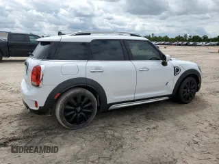 2020 MINI Countryman Cooper S with VIN WMZYW7C03L3M01924, listed as a Copart auction lot 70304324 with 47,776 mi miles and Salvage Title. Bid and sale history available at carsss.com. Image 3.