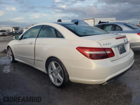 2013 Mercedes-Benz E 550 с VIN WDDKJ7DB2DF209372, выставлен на аукционе Copart как лот 74317084 с пробегом Не указан миль и На запчасти • Non repairable. История ставок и продаж доступна на DreamBid. Изображение 2.