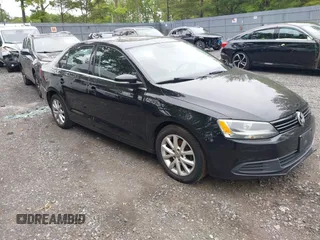 2013 Volkswagen Jetta SE z VIN 3VWDP7AJ7DM212911, wystawiony jako IAAI lot #42307323 z przebiegiem 128 745 mil mil oraz . Historia ofert i sprzedaży dostępna na DreamBid. Obrazek 1.