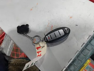 2016 Nissan Murano Platinum с VIN 5N1AZ2MH6GN110808, выставлен на аукционе IAAI как лот 42327073 с пробегом 120 081 миль миль и . История ставок и продаж доступна на DreamBid. Изображение 11.