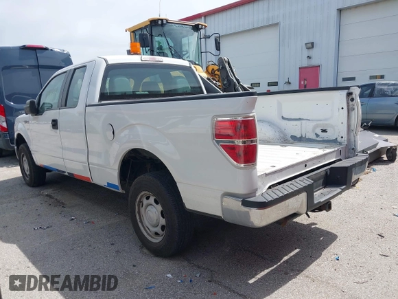 2012 Ford F-150 XL with VIN 1FTEX1EM9CKD38640, listed as a IAAI auction lot 41968454 with 188,557 mi miles. Bid and sale history available at carsss.com. Image 3.