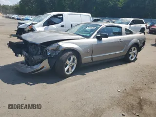 2008 Ford Mustang Deluxe with VIN 1ZVHT80N985121979, listed as a Copart auction lot 64088295 with 47,026 mi miles and Salvage title. Bid and sale history available at DreamBid. Image 1.