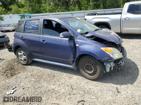 2006 Scion xA z VIN JTKKT624060148699, wystawiony jako Copart lot #54337385 z przebiegiem 227 208 mil mil oraz Szkody całkowita. Historia ofert i sprzedaży dostępna na DreamBid. Obrazek 4.