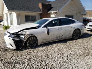 2019 Lexus LS with VIN JTHC51FF6K5005529, listed as a Copart auction lot 48593625 with 35,303 mi miles and Salvage Title. Bid and sale history available at carsss.com. Image 1.