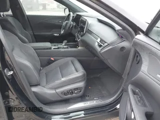 2023 Lexus RX 350 z VIN 2T2BAMCA4PC037694, wystawiony jako IAAI lot #41792327 z przebiegiem 17 862 mil mil oraz . Historia ofert i sprzedaży dostępna na DreamBid. Obrazek 5.