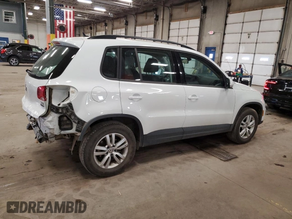 2016 Volkswagen Tiguan SE with VIN WVGBV7AX4GW607732, listed as a Copart auction lot 49350585 with 135,051 mi miles and Salvage Title. Bid and sale history available at DreamBid. Image 3.