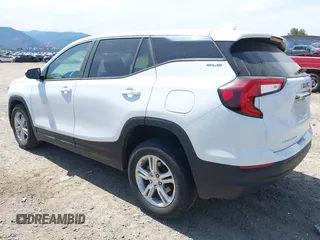 2024 GMC Terrain SLE z VIN 3GKALTEG8RL371883, wystawiony jako IAAI lot #42527163 z przebiegiem 31 053 mil mil oraz . Historia ofert i sprzedaży dostępna na DreamBid. Obrazek 3.