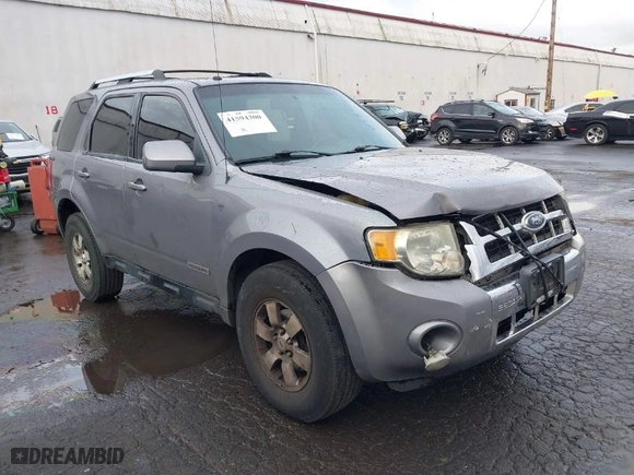 2008 Ford Escape Limited with VIN 1FMCU04178KD00117, listed as a IAAI auction lot 41594300 with 252,882 mi miles. Bid and sale history available at carsss.com. Image 1.