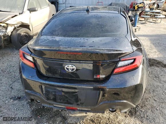 2024 Toyota GR86 with VIN JF1ZNBB13R9755376, listed as a Copart auction lot 47876685 with 5,994 mi miles and Salvage Title. Bid and sale history available at carsss.com. Image 6.