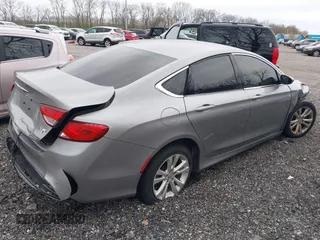 2015 Chrysler 200 Limited with VIN 1C3CCCAB6FN571322, listed as a IAAI auction lot 41929946 with 178,348 mi miles. Bid and sale history available at carsss.com. Image 4.