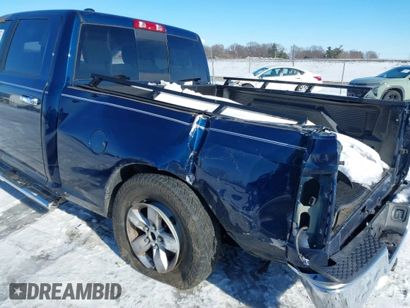 2020 Ram 1500 SLT z VIN 1C6RR7TTXLS100635, wystawiony jako IAAI lot #41314107 z przebiegiem 56 913 mil mil oraz . Historia ofert i sprzedaży dostępna na DreamBid. Obrazek 6.