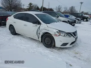 2016 Nissan Sentra S with VIN 3N1AB7AP2GL682267, listed as a IAAI auction lot 41580612 with 88,146 mi miles. Bid and sale history available at carsss.com. Image 1.