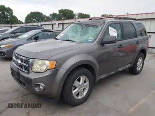 2010 Ford Escape XLT с VIN 1FMCU9D78AKB95229, выставлен на аукционе IAAI как лот 42366349 с пробегом 152 077 миль миль и . История ставок и продаж доступна на DreamBid. Изображение 20.