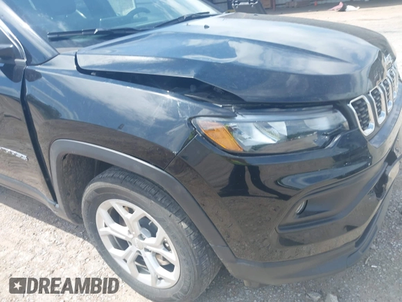 2024 Jeep Compass Latitude with VIN 3C4NJDBN4RT119513, listed as a IAAI auction lot 42153389 with 27,635 mi miles and . Bid and sale history available at carsss.com. Image 17.
