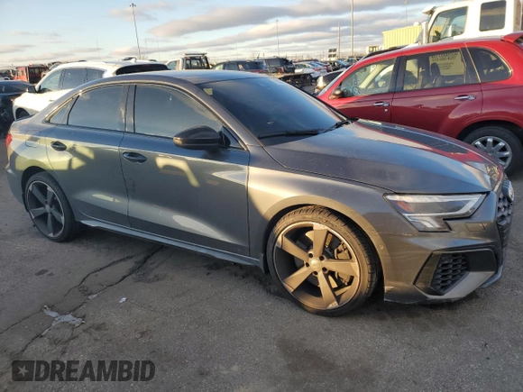 2022 Audi S3 Premium Plus z VIN WAUH3CGY2NA005111, wystawiony jako Copart lot #83374994 z przebiegiem 35 187 mil mil oraz Szkoda całkowita • Salvage title. Historia ofert i sprzedaży dostępna na DreamBid. Obrazek 4.
