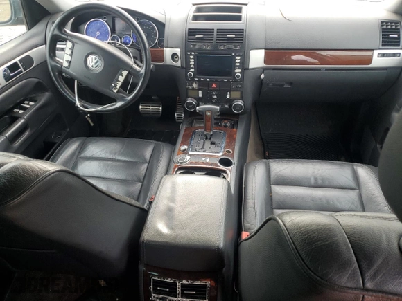 2004 Volkswagen Touareg with VIN WVGCM67L94D006541, listed as a Copart auction lot 50514195 with 132,278 mi miles and Salvage Title. Bid and sale history available at DreamBid. Image 8.