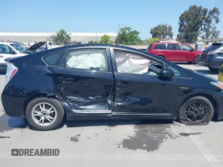 2011 Toyota Prius I with VIN JTDKN3DU3B1383339, listed as a IAAI auction lot 42086995 with 246,239 mi miles. Bid and sale history available at carsss.com. Image 13.