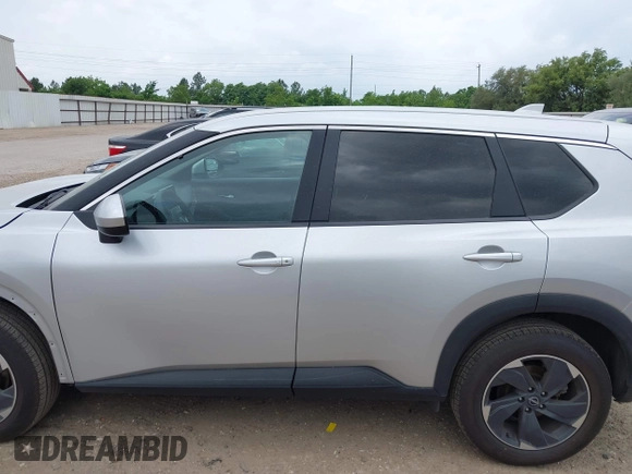 2024 Nissan Rogue SV with VIN 5N1BT3BA7RC677593, listed as a IAAI auction lot 42158369 with 36,326 mi miles and . Bid and sale history available at carsss.com. Image 15.