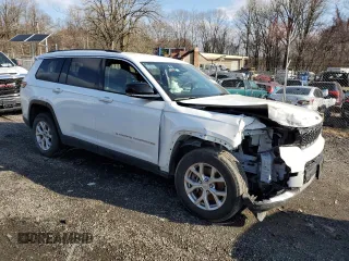 2023 Jeep Grand Cherokee Limited with VIN 1C4RJKBG2P8886599, listed as a Copart auction lot 50160645 with 43,806 mi miles and Salvage title. Bid and sale history available at DreamBid. Image 4.