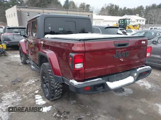2021 Jeep Gladiator Willys with VIN 1C6HJTAG6ML571081, listed as a IAAI auction lot 41368902 with 45,077 mi miles and . Bid and sale history available at DreamBid. Image 3.