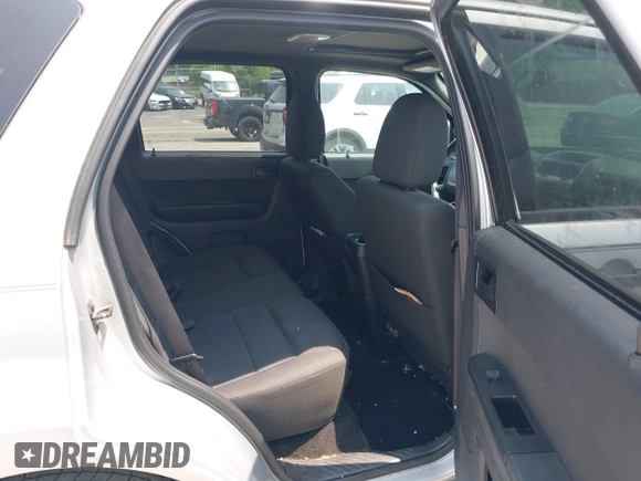 2012 Ford Escape XLT with VIN 1FMCU9DG8CKB76313, listed as a IAAI auction lot 42399075 with 112,508 mi miles and . Bid and sale history available at DreamBid. Image 8.