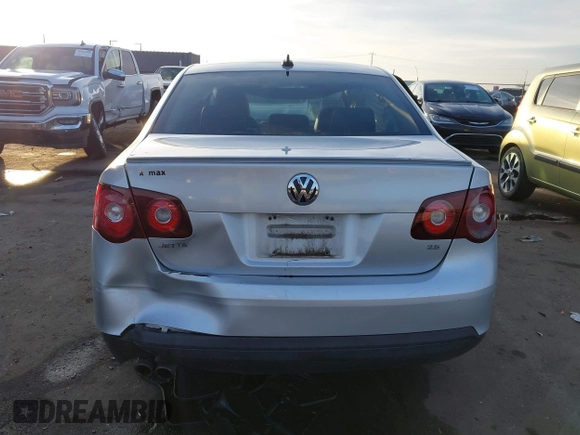 2008 Volkswagen Jetta Sedan SE with VIN 3VWRM71K98M053239, listed as a IAAI auction lot 41084364 with 182,575 mi miles. Bid and sale history available at carsss.com. Image 16.