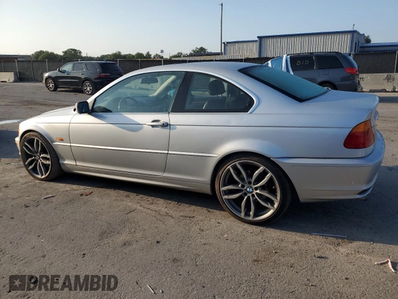 2002 BMW 3 Series 325Ci z VIN WBABN33462PG59754, wystawiony jako Copart lot #56174855 z przebiegiem 107 195 mil mil oraz Czysty tytuł • Clean title. Historia ofert i sprzedaży dostępna na DreamBid. Obrazek 2.