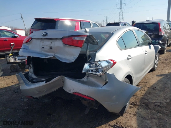 2016 Kia Forte LX with VIN KNAFK4A67G5555214, listed as a IAAI auction lot 41716203 with 148,207 mi miles. Bid and sale history available at carsss.com. Image 4.