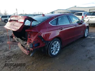 2019 Ford Fusion Hybrid SEL with VIN 3FA6P0MU2KR136805, listed as a Copart auction lot 70913522 with 60,539 mi miles. Bid and sale history available at carsss.com. Image 3.