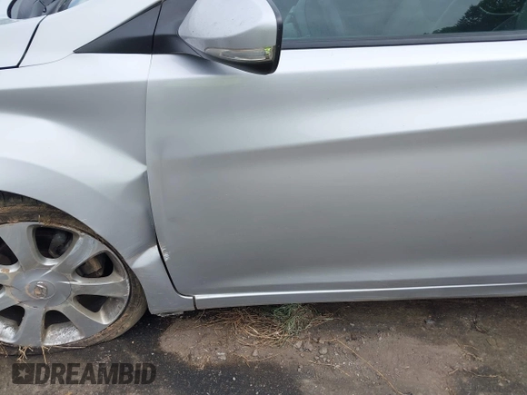 2012 Hyundai Elantra Limited with VIN KMHDH4AEXCU250592, listed as a IAAI auction lot 42326306 with 165,260 mi miles and . Bid and sale history available at DreamBid. Image 13.