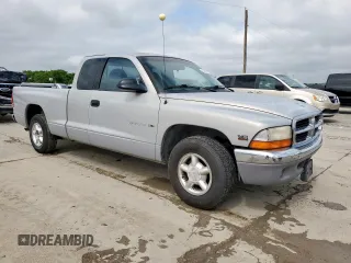 1998 Dodge Dakota SLT z VIN 1B7GL22X8WS651451, wystawiony jako Copart lot #54556125 z przebiegiem 164 186 mil mil oraz Szkoda całkowita • Salvage title. Historia ofert i sprzedaży dostępna na DreamBid. Obrazek 4.