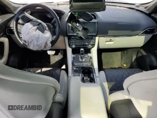 2019 Jaguar F-Pace SVR z VIN SADCZ2EE0KA607746, wystawiony jako Copart lot #74861764 z przebiegiem 40 900 mil mil oraz Szkoda całkowita • Salvage title. Historia ofert i sprzedaży dostępna na DreamBid. Obrazek 8.