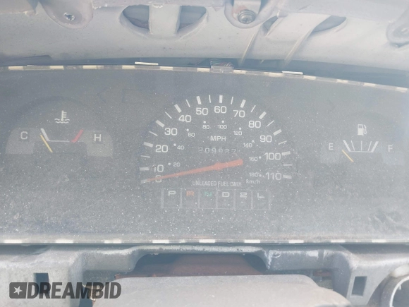 1993 Toyota Pickup DLX z VIN JT4RN93P3P5069851, wystawiony jako IAAI lot #41950116 z przebiegiem 209 937 mil mil oraz . Historia ofert i sprzedaży dostępna na DreamBid. Obrazek 7.