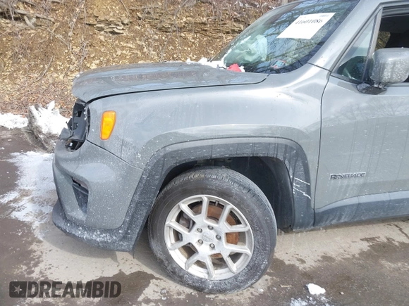 2020 Jeep Renegade Latitude with VIN ZACNJBBBXLPM06330, listed as a IAAI auction lot 41601086 with 92,320 mi miles. Bid and sale history available at carsss.com. Image 18.
