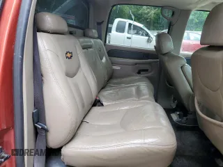 2002 Chevrolet Avalanche z VIN 3GNEK13T12G297684, wystawiony jako Copart lot #54044065 z przebiegiem 246 763 mil mil oraz Szkoda całkowita • Salvage title. Historia ofert i sprzedaży dostępna na DreamBid. Obrazek 10.