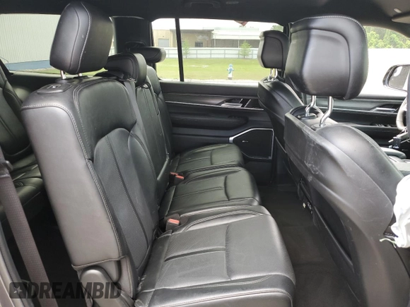 2024 Jeep Wagoneer Series II with VIN 1C4SJRBP7RS126538, listed as a Copart auction lot 60919165 with 30,386 mi miles and Clean title. Bid and sale history available at DreamBid. Image 11.
