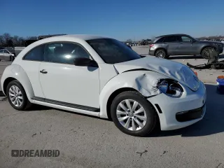 2014 Volkswagen Beetle Entry with VIN 3VWF17AT2EM646506, listed as a Copart auction lot 89149165 with 81,106 mi miles and Salvage title. Bid and sale history available at DreamBid. Image 4.