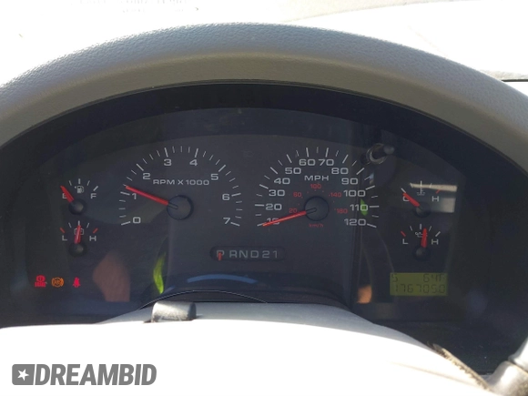 2005 Ford F-150 STX with VIN 1FTRX12W75FA20387, listed as a IAAI auction lot 41741066 with 176,705 mi miles. Bid and sale history available at carsss.com. Image 7.