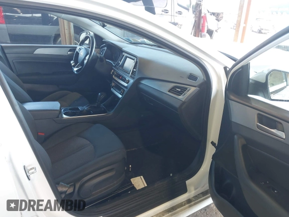 2019 Hyundai Sonata SEL with VIN 5NPE34AF2KH806872, listed as a IAAI auction lot 41825437 with 103,281 mi miles and . Bid and sale history available at DreamBid. Image 5.