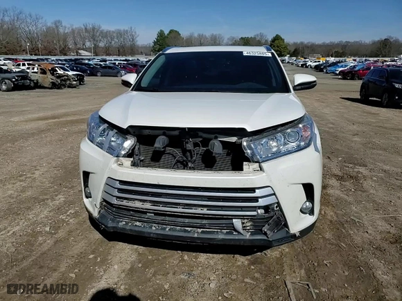 2017 Toyota Highlander XLE with VIN 5TDJZRFH2HS517353, listed as a Copart auction lot 46325805 with 124,249 mi miles and Salvage Title. Bid and sale history available at carsss.com. Image 12.