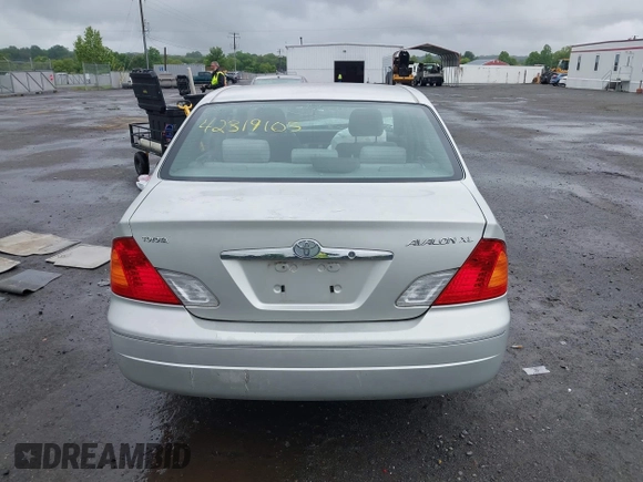 2000 Toyota Avalon XL with VIN 4T1BF28BXYU038831, listed as a IAAI auction lot 42319105 with 139,904 mi miles and . Bid and sale history available at DreamBid. Image 15.