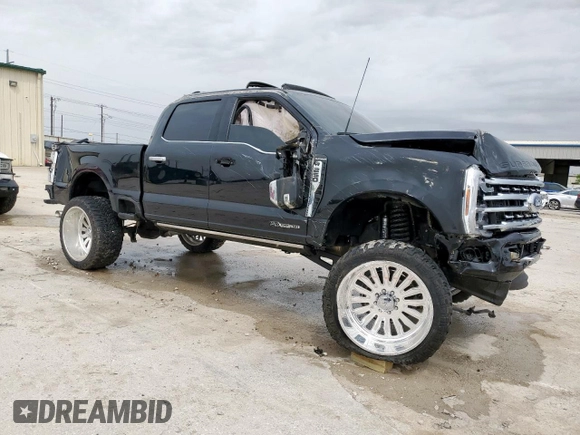 2024 Ford F-250 XL z VIN 1FT8W2BT2REE44792, wystawiony jako Copart lot #51431915 z przebiegiem Nie podano mil oraz Szkoda całkowita • Salvage title. Historia ofert i sprzedaży dostępna na DreamBid. Obrazek 4.