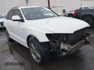2014 Audi Q5 Premium Plus z VIN WA1DMAFP2EA031634, wystawiony jako IAAI lot #41499664 z przebiegiem 137 842 mil mil oraz . Historia ofert i sprzedaży dostępna na DreamBid. Obrazek 1.