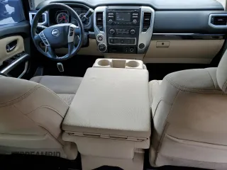 2017 Nissan Titan XD SV with VIN 1N6BA1F38HN543315, listed as a Copart auction lot 82106474 with 48,314 mi miles and Clean Title. Bid and sale history available at carsss.com. Image 8.