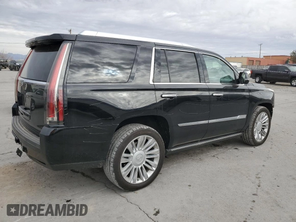 2016 Cadillac Escalade Platinum z VIN 1GYS4DKJ8GR125323, wystawiony jako Copart lot #89147295 z przebiegiem 131 657 mil mil oraz Szkody całkowita. Historia ofert i sprzedaży dostępna na DreamBid. Obrazek 3.
