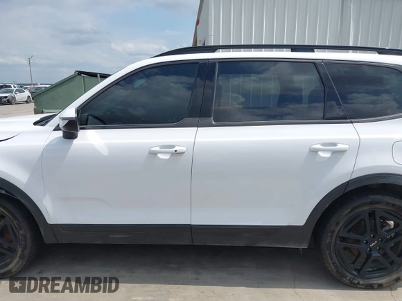 2024 Kia Telluride EX X-Line with VIN 5XYP3DGC4RG483058, listed as a IAAI auction lot 42070627 with 15,690 mi miles and . Bid and sale history available at DreamBid. Image 15.