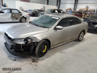 2012 Volkswagen Passat SE with VIN 1VWBH7A37CC075488, listed as a Copart auction lot 85963014 with 142,697 mi miles and Salvage Title. Bid and sale history available at carsss.com. Image 1.