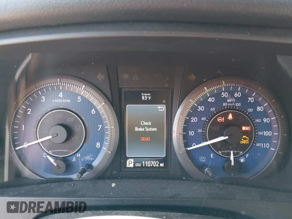 2017 Toyota Sienna XLE Auto Access Seat with VIN 5TDYZ3DC8HS861398, listed as a IAAI auction lot 42883110 with 110,702 mi miles and . Bid and sale history available at DreamBid. Image 7.