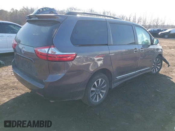2018 Toyota Sienna XLE with VIN 5TDDZ3DCXJS199733, listed as a IAAI auction lot 41357266 with 66,692 mi miles. Bid and sale history available at carsss.com. Image 4.